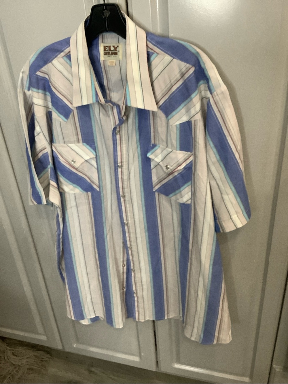 Ely Cattleman Blue and White Striped Short-Sleeve Button Shirt